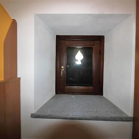 The Indipendent View Pella